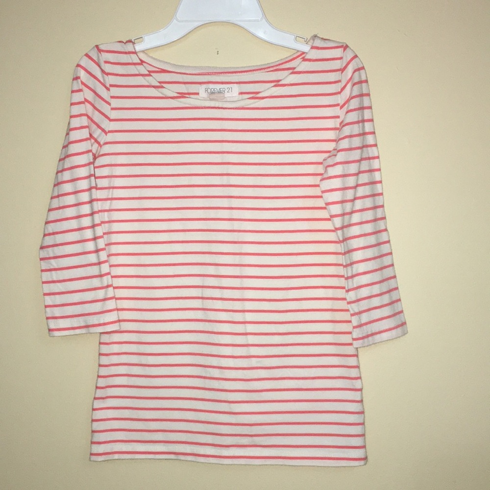 🔸Forever21 3/4 sleeve Tee , Sz S - Picture 1 of 4